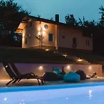 Villa La Vie Est Belle *