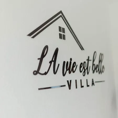 Villa La Vie Est Belle *